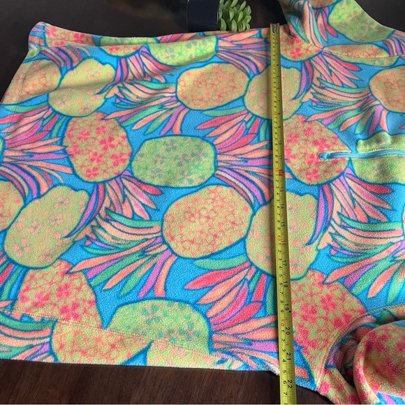 Chubbies Neon Pineapple Fleece Pullover Size Medium Unisex - Picture 5 of 8